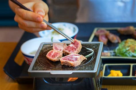 강릉 유명한 음식: 바다의 맛과 산의 향기가 만나는 곳